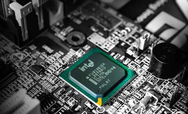 Intel разрабатывает высокоэффективные майнинговые акселераторы