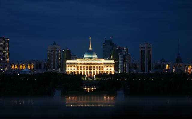 Криптобиржи Казахстана смогут открывать банковские счета