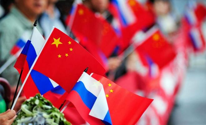 Костин о "ненужном" россиянам биткоине и ориентировании на Китай